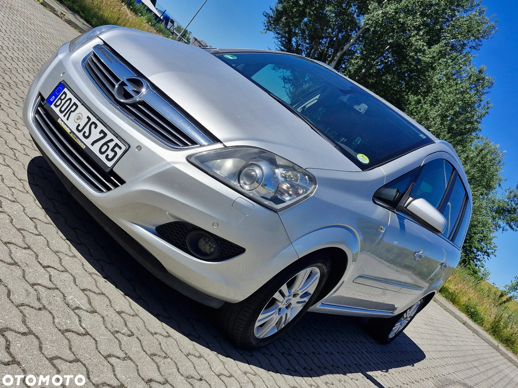 Opel Zafira 1.8 Cosmo EU5 - 14