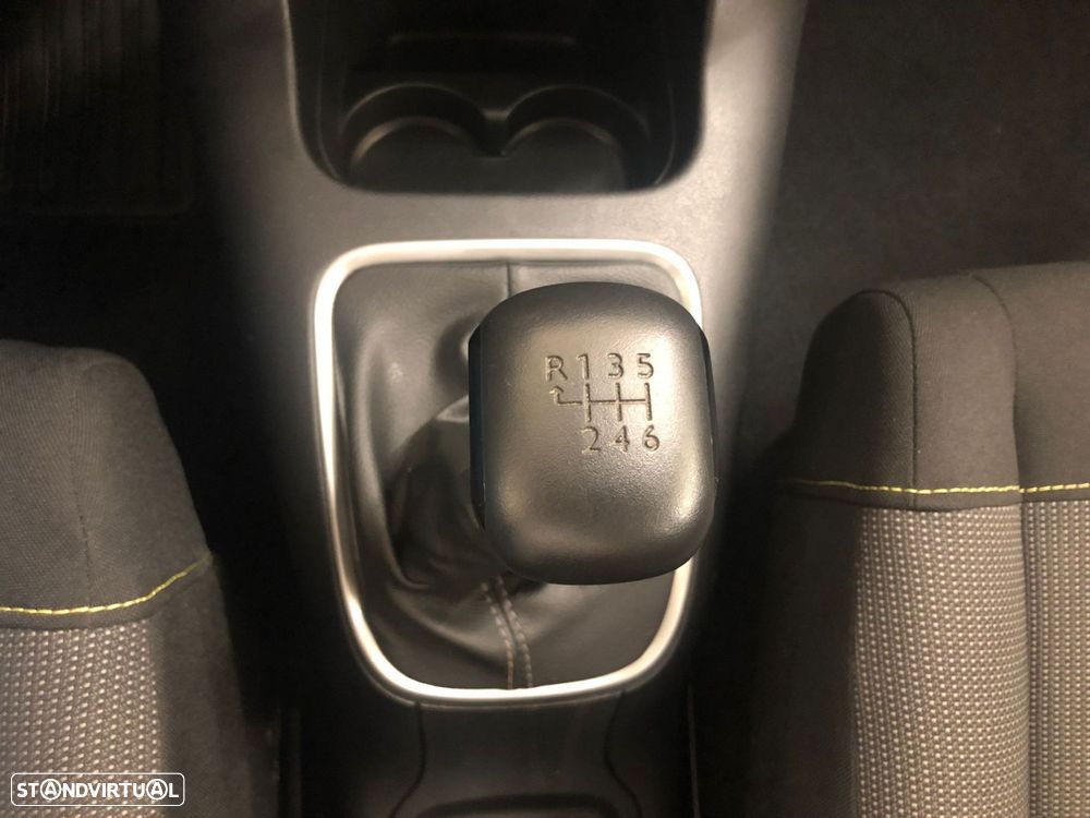 Citroën C3 1.2 PureTech Plus - 21