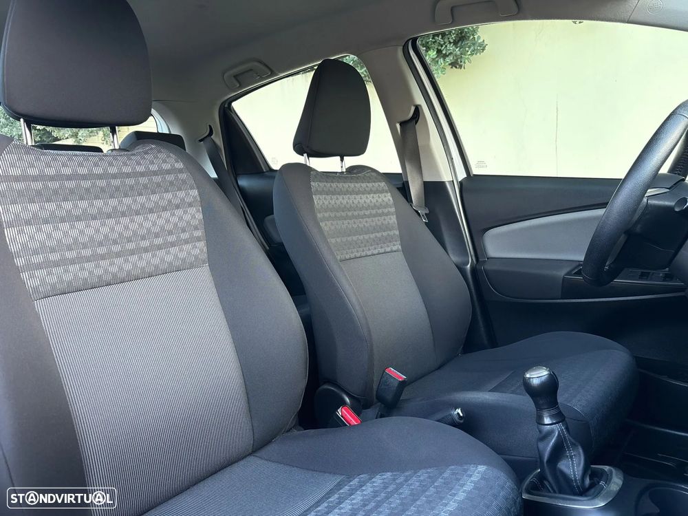 Toyota Yaris 1.0 VVT-i Comfort +PS Style+P.Techno - 30