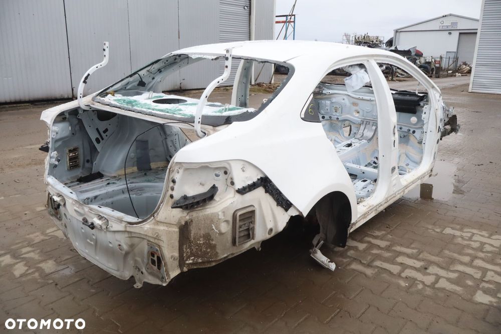 ĆWIARTKA LEWY PRZÓD PODŁUŻNICA TOYOTA COROLLA E21 040 - 6