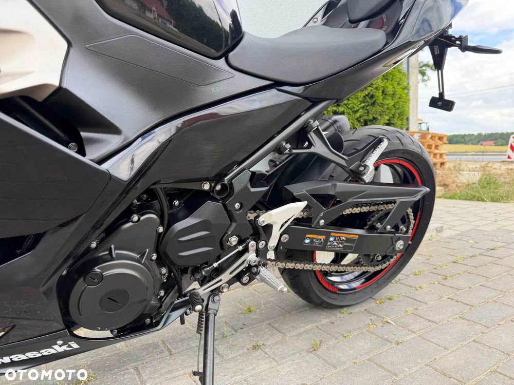 Kawasaki Ninja 400 - 33