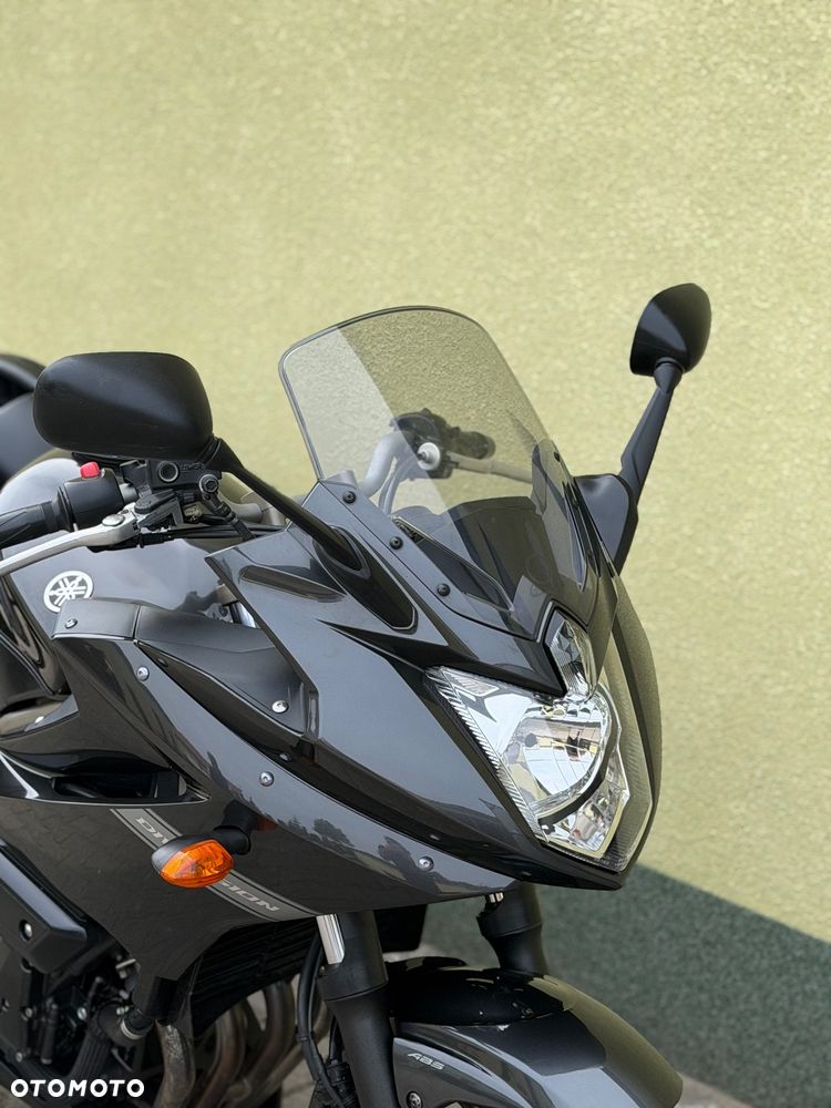 Yamaha XJ - 2