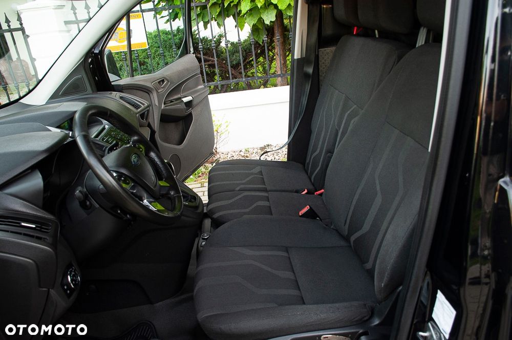 Ford Transit Connect - 27