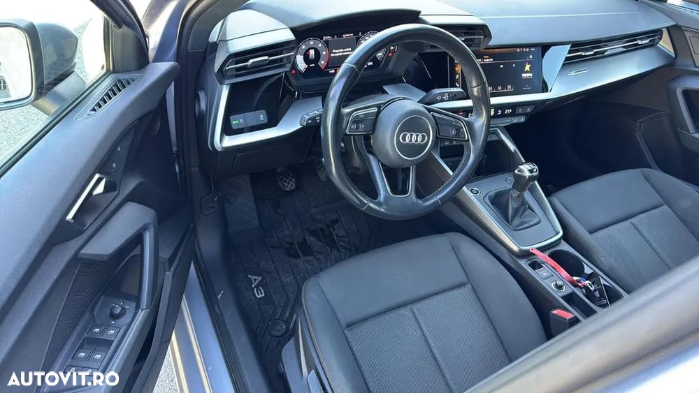 Audi A3 30 TDI Sportback - 8