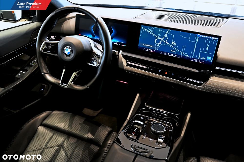 BMW Seria 5 520d xDrive - 12