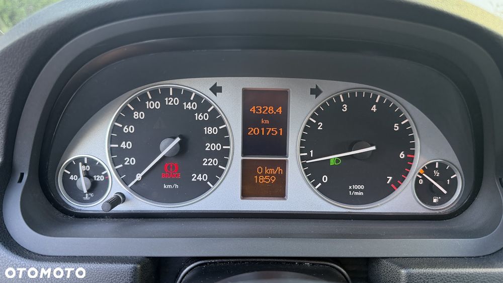 Mercedes-Benz Klasa B 150 - 6