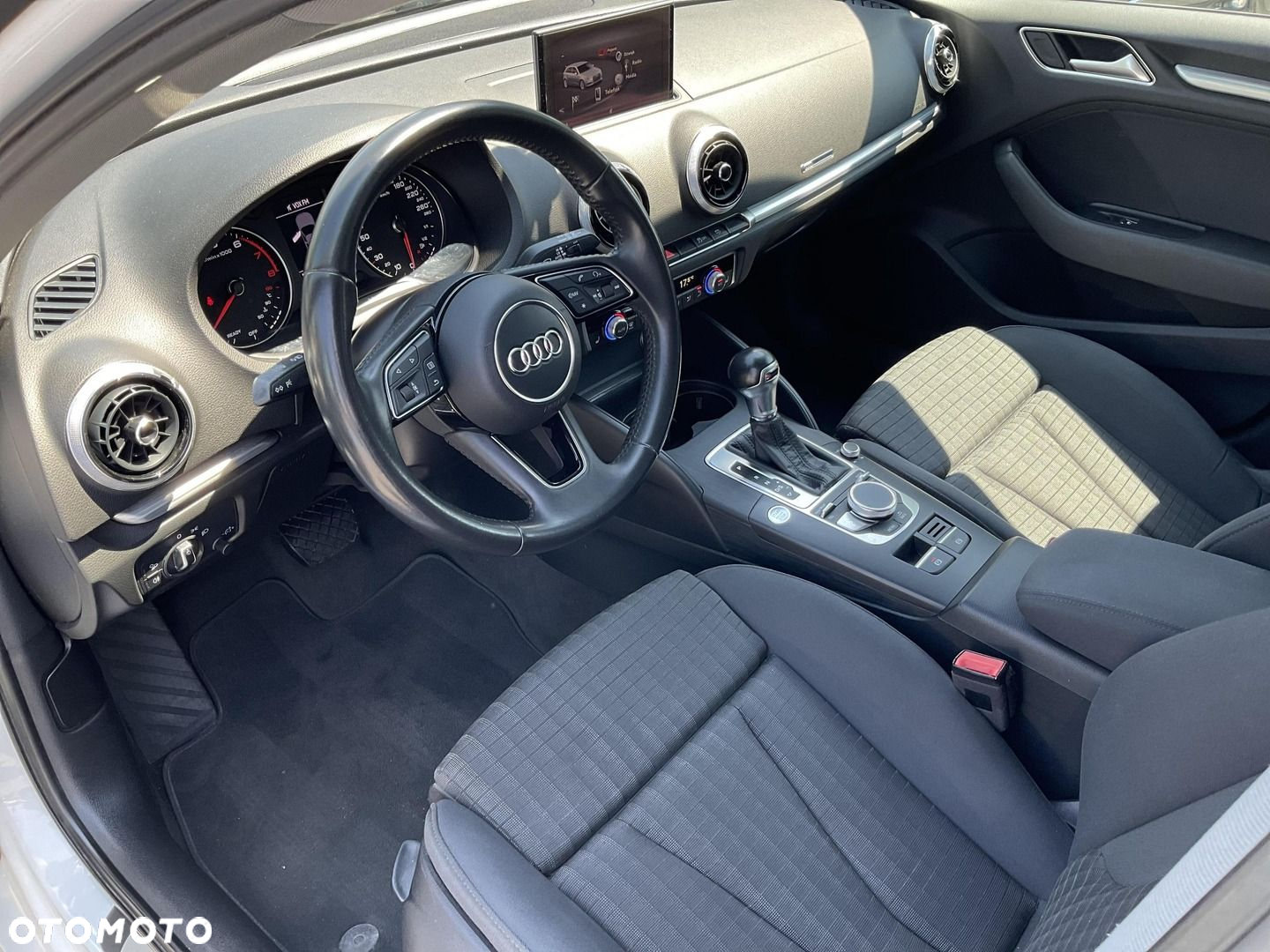Audi A3 1.5 TFSI S tronic - 12