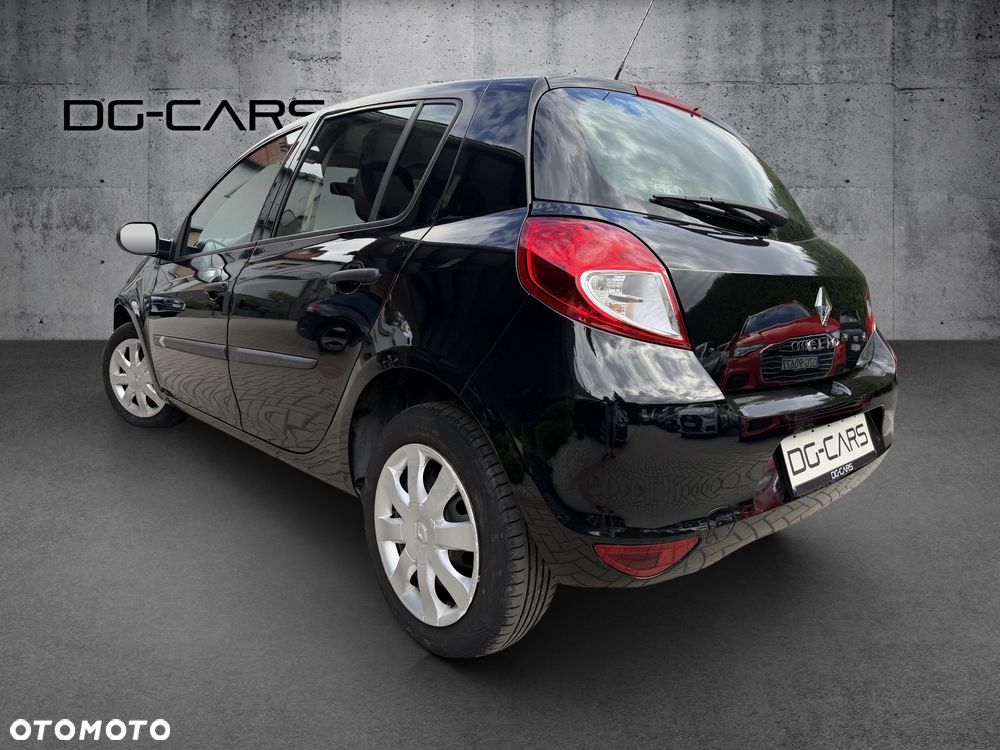 Renault Clio 1.2 16V 75 Expression - 4