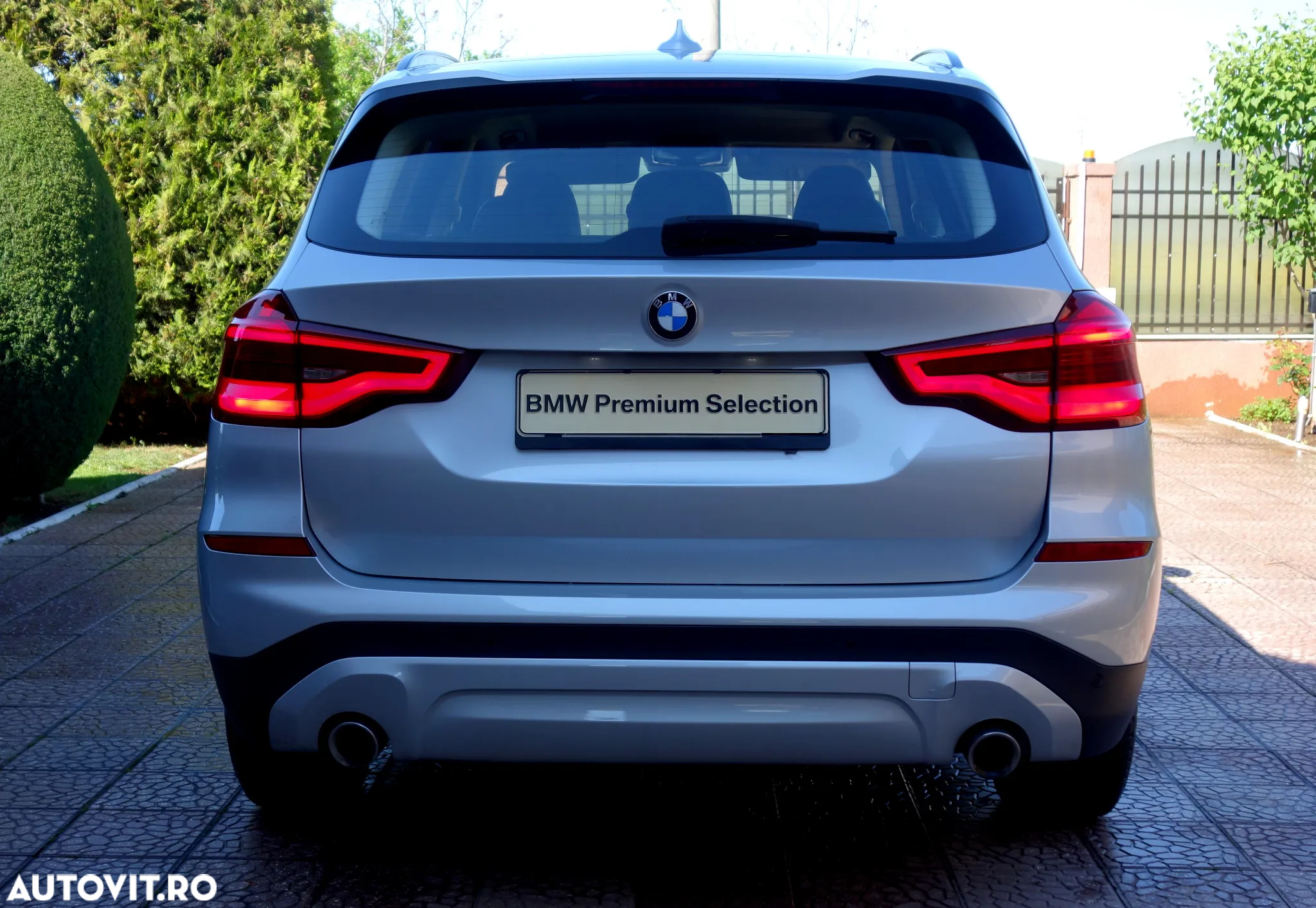 BMW X3 xDrive20i AT - 12
