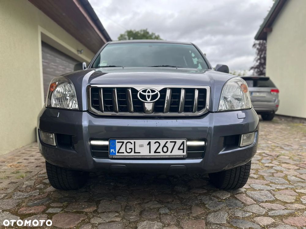 Toyota Land Cruiser 3.0 D-4D Automatik Executive - 3