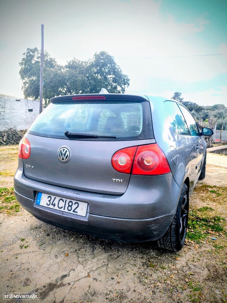 VW Golf 1.9 TDi 6V Trendline AC - 4