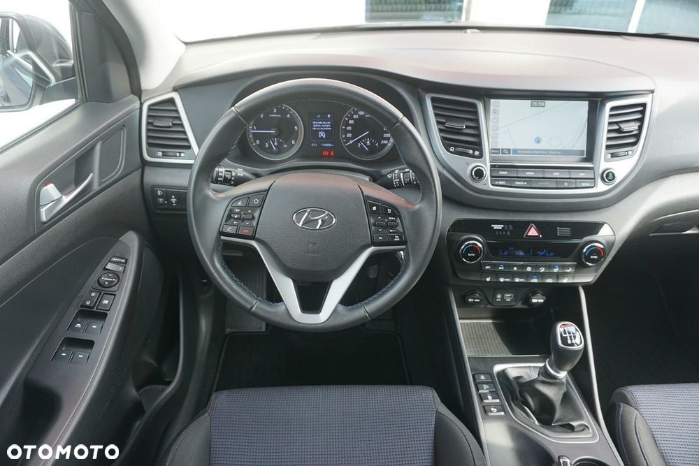 Hyundai Tucson 1.7 CRDI BlueDrive Comfort 2WD - 17