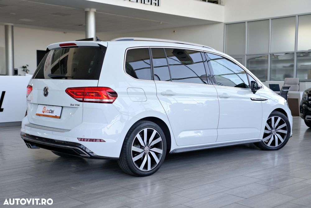 Volkswagen Touran - 10