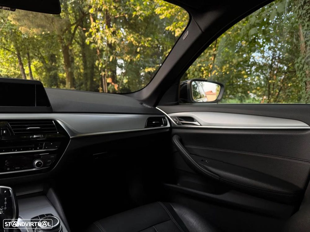 BMW 520 d Auto - 16