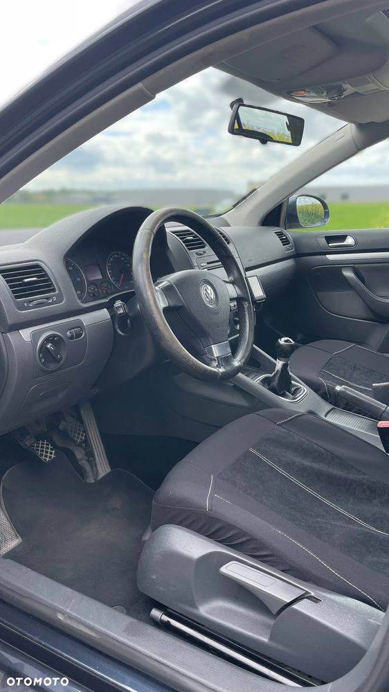 Volkswagen Golf 1.9 TDI DPF Comfortline - 11