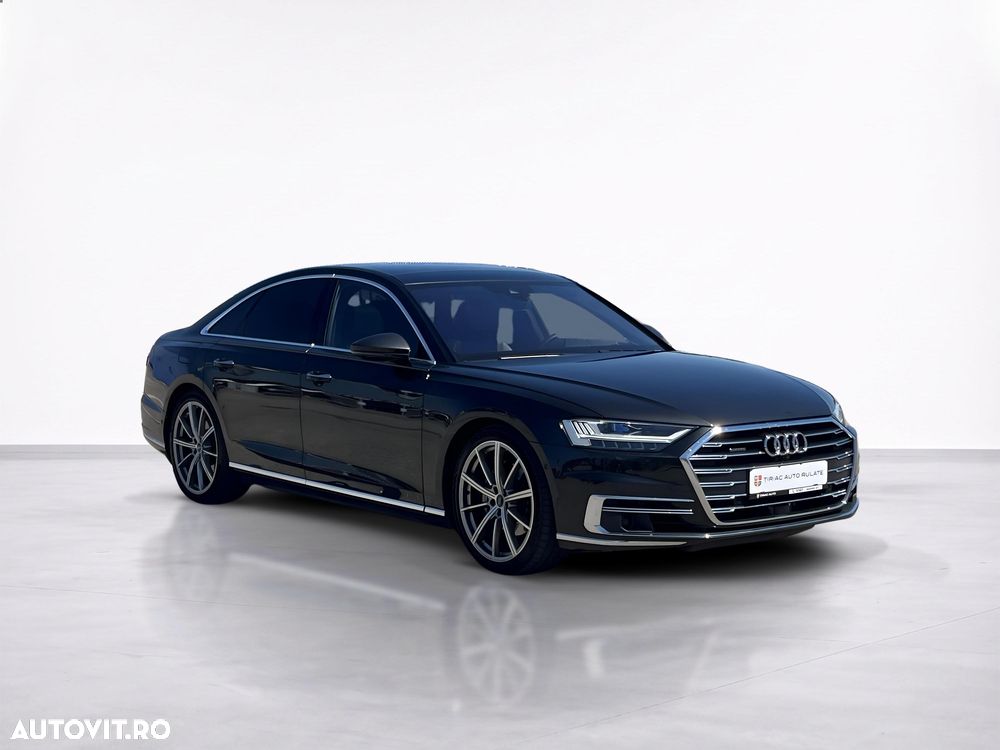 Audi A8 - 8