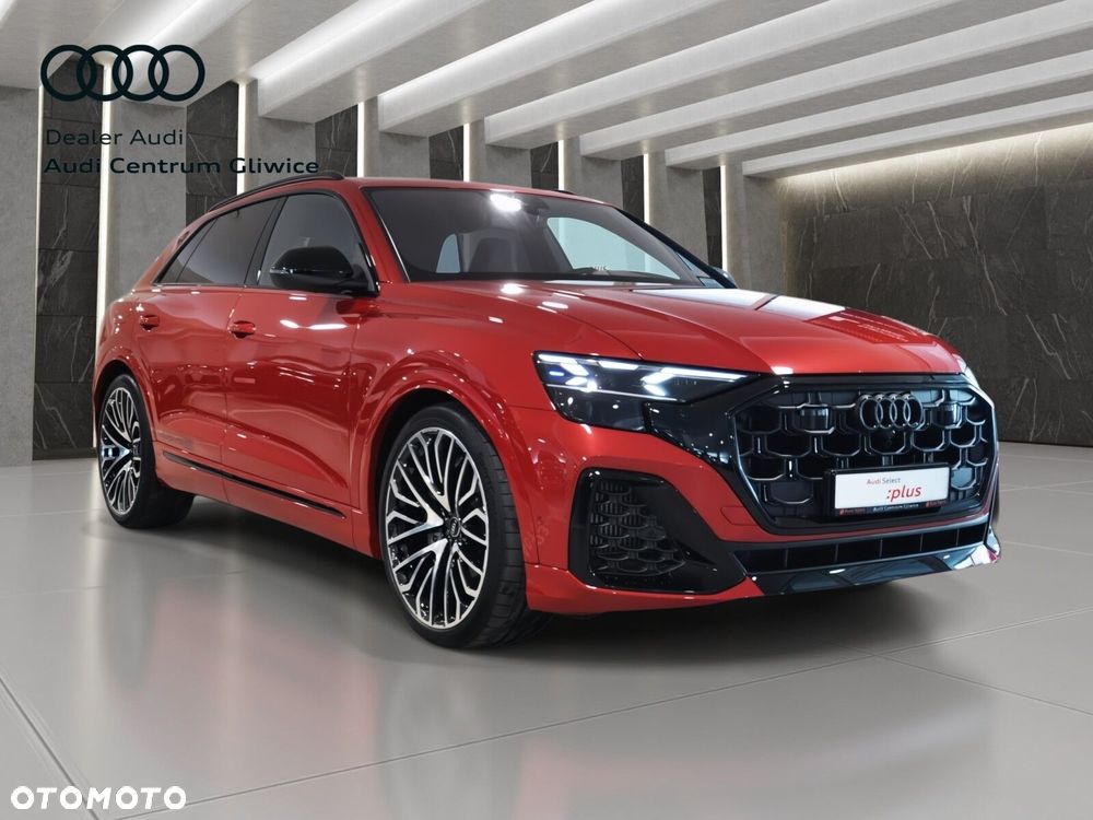 Audi SQ8 - 8