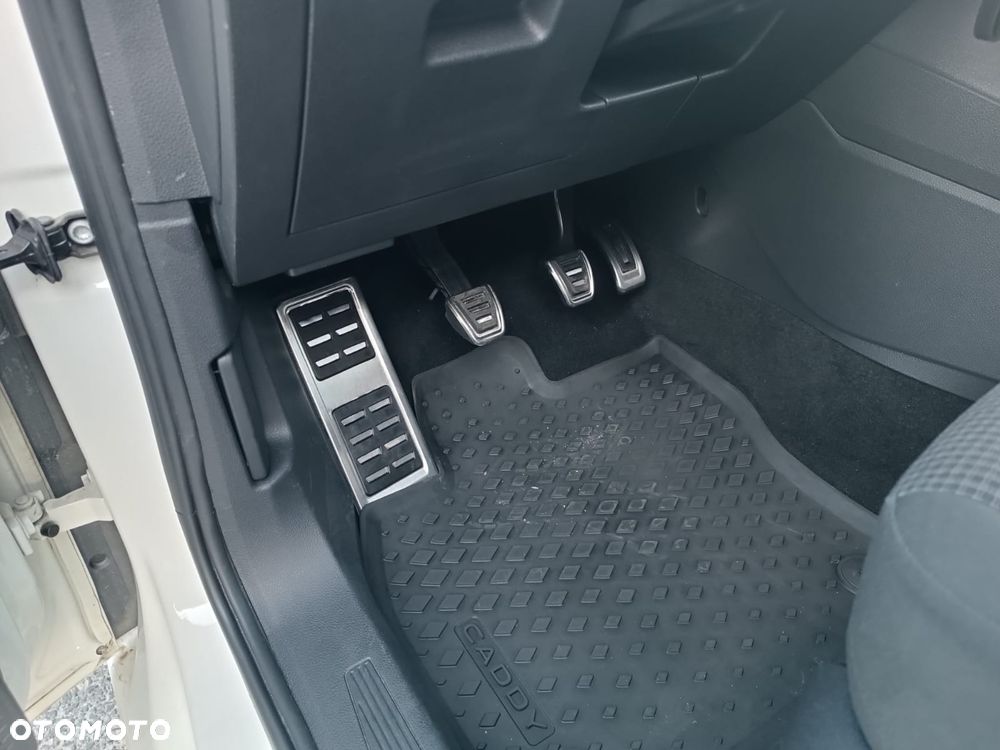 Volkswagen CADDY MAXI - 13