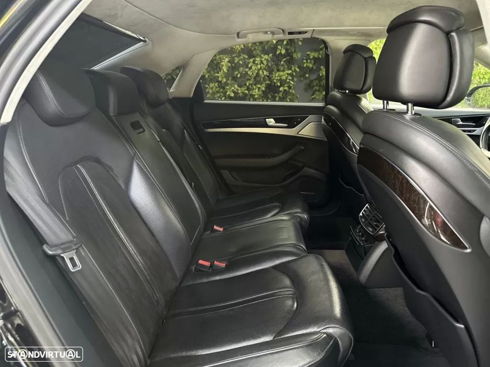 Audi A8 3.0 TDI V6 quattro Clean Exclusive - 25