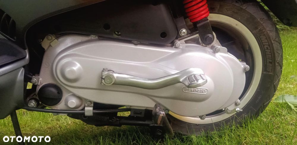 Piaggio Vespa - 12