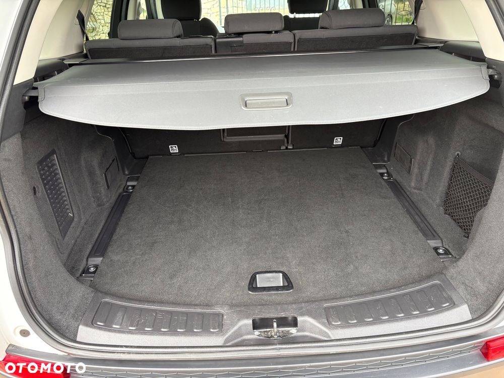 Land Rover Discovery Sport 2.0 P200 mHEV SE - 18