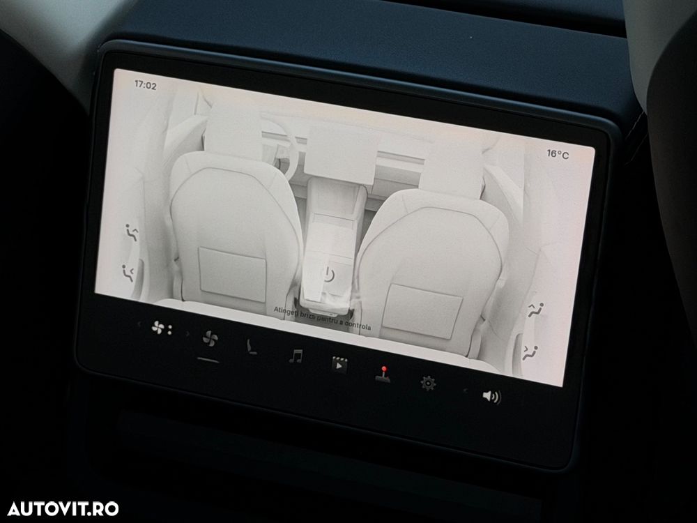 Tesla Model 3 Langstreckenbatterie Allradantrieb Dual Motor - 17