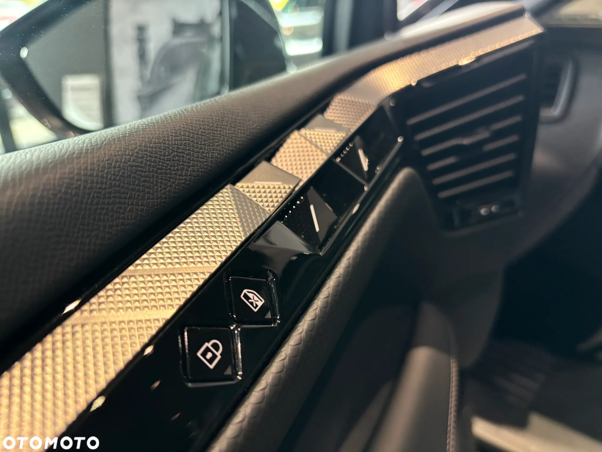 DS Automobiles DS 4 - 24