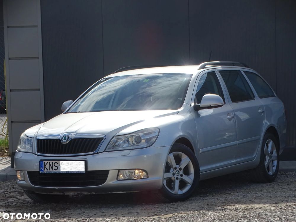 Skoda Octavia 1.6 TDI DPF Ambition - 1