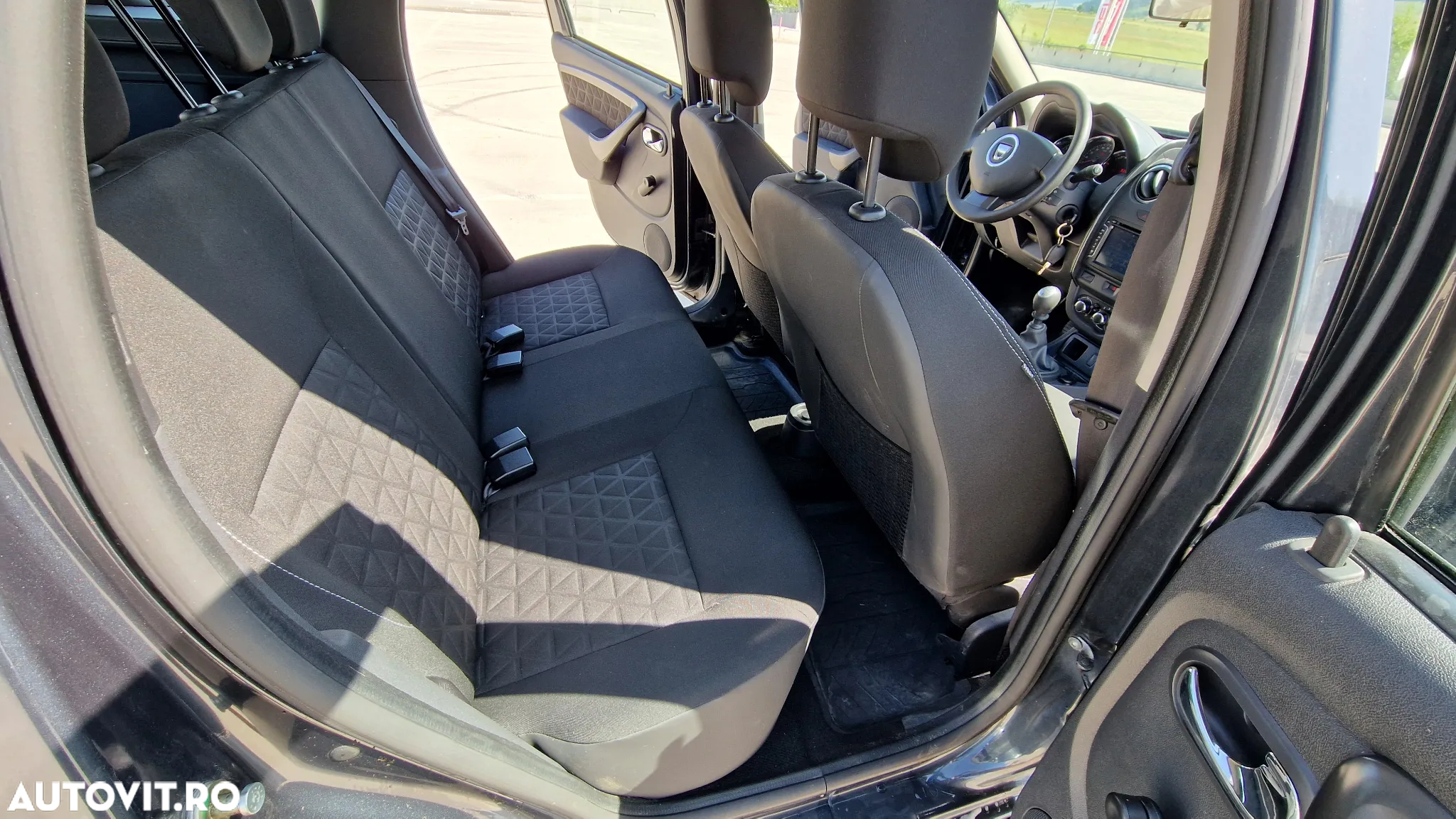 Dacia Duster 1.2 TCe 4x2 Laureate - 6