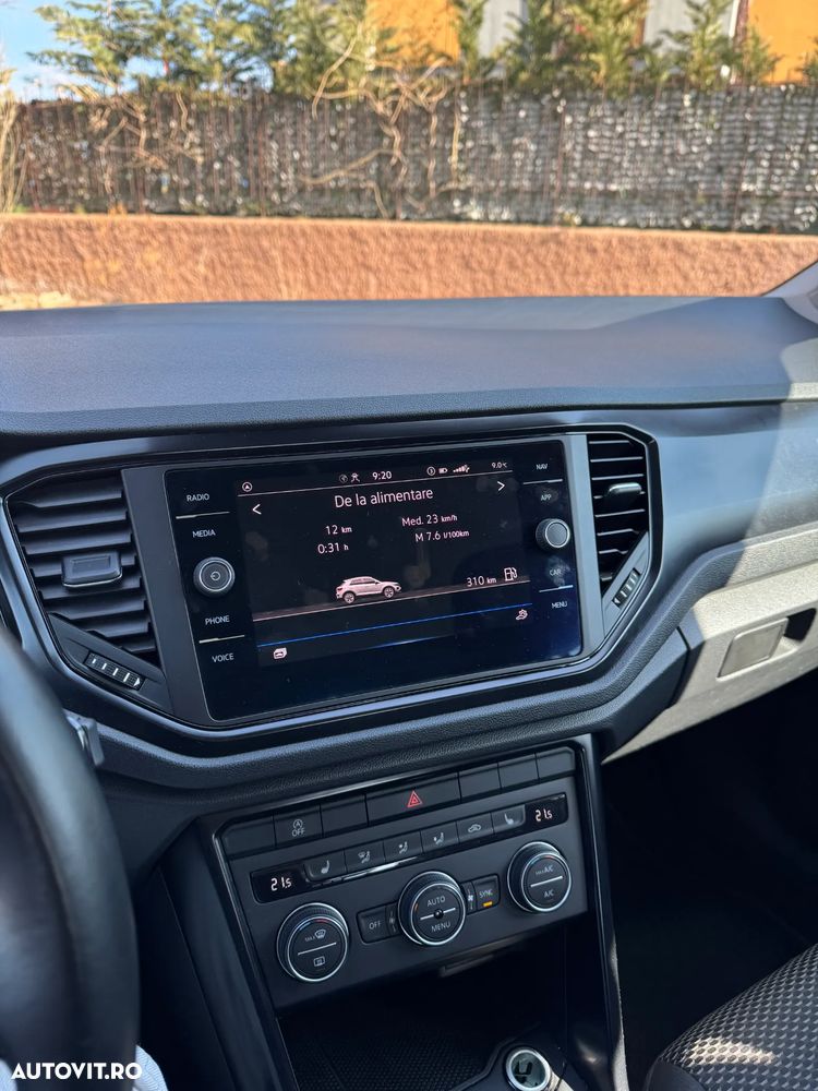 Volkswagen T-Roc - 17