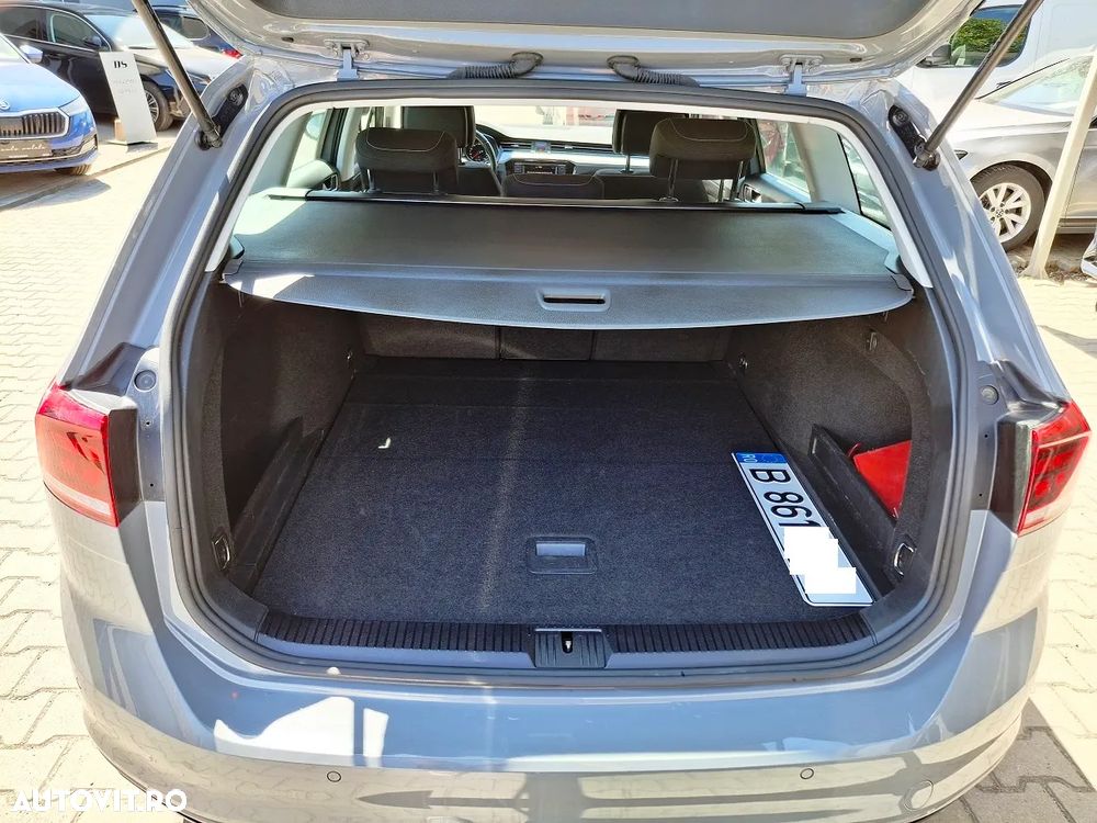 Volkswagen Passat 2.0 TDI DSG Comfortline - 10