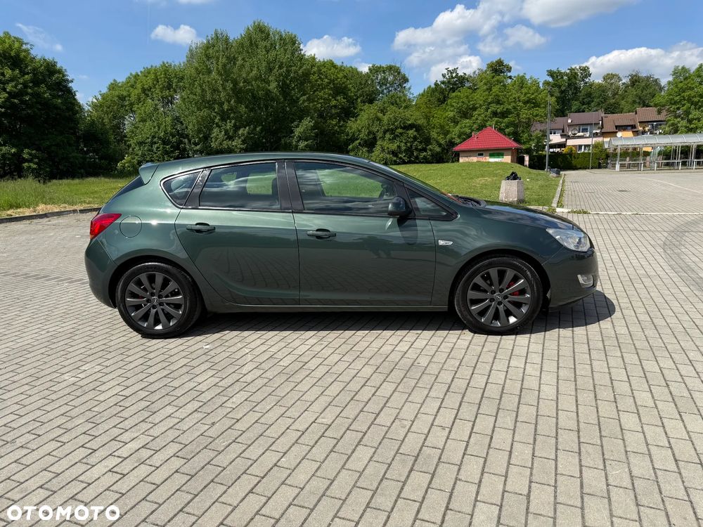 Opel Astra 1.6 Color Edition - 4