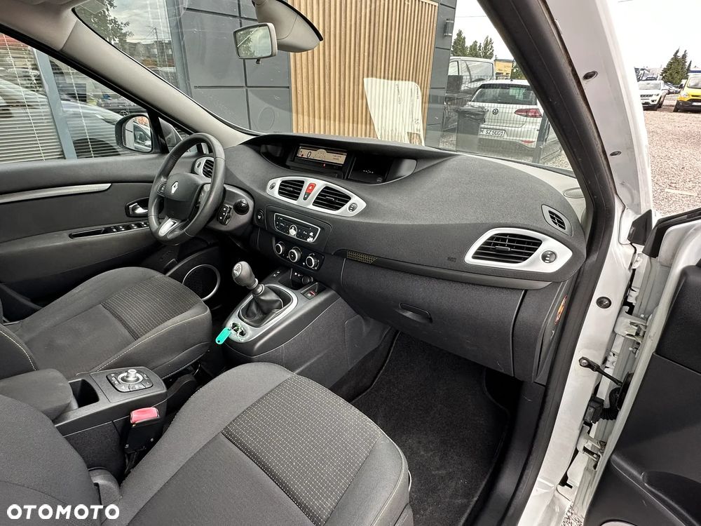 Renault Scenic 1.5 dCi Emotion - 33