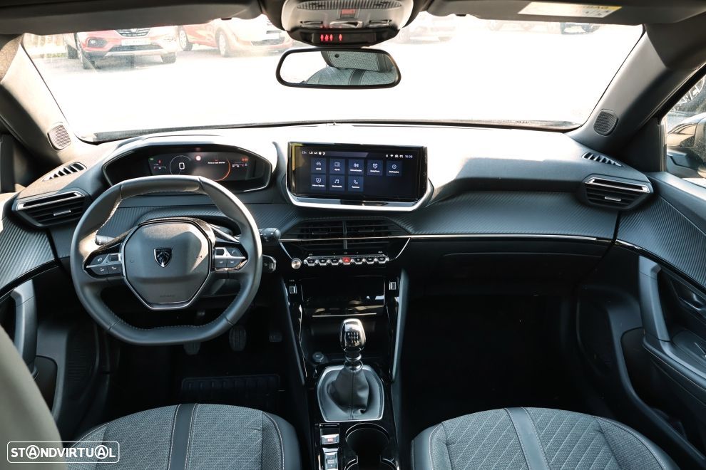 Peugeot 2008 1.2 PureTech Allure - 10
