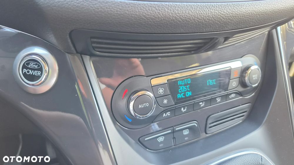Ford Kuga 2.0 TDCi 4x4 Titanium - 19