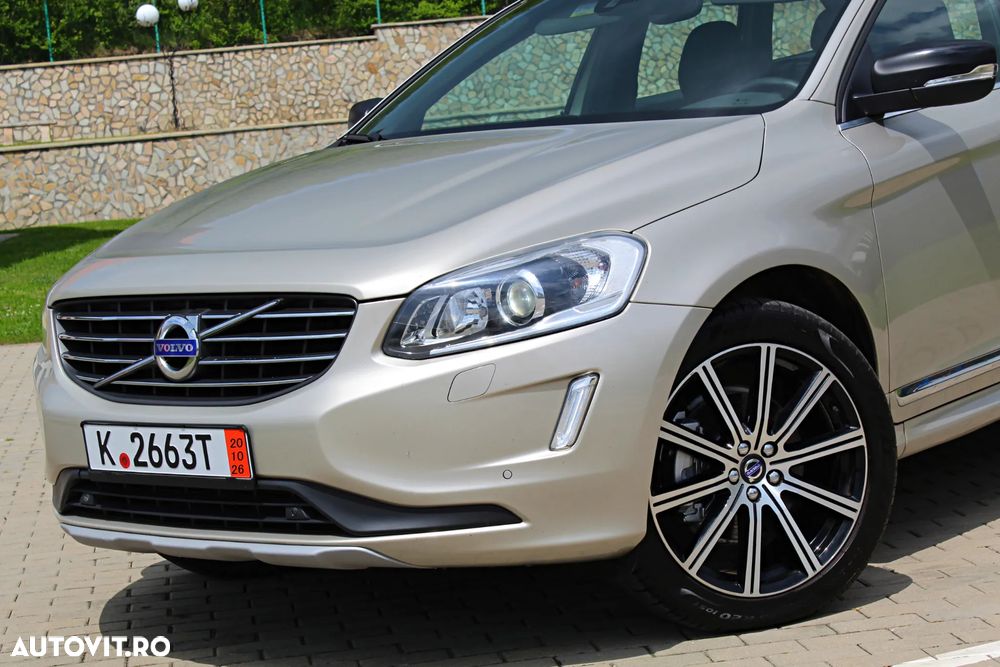 Volvo XC 60 D5 AWD Geartronic Summum - 21