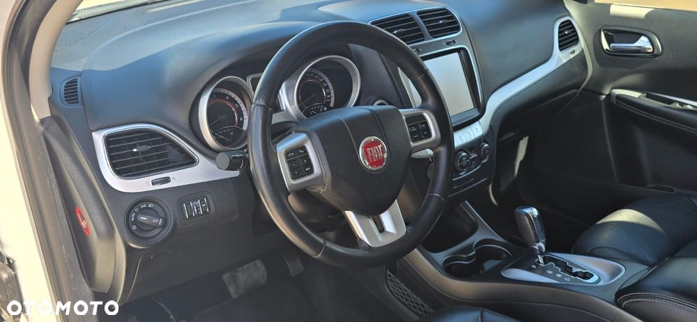 Fiat Freemont 2.0 Multijet 16V DPF Automatik Allrad Lounge - 33