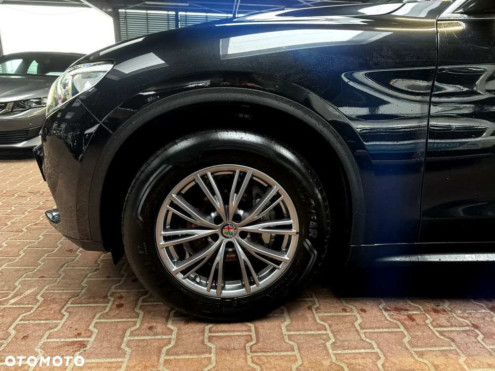 Alfa Romeo Stelvio 2.0 Turbo Sprint Q4 - 11