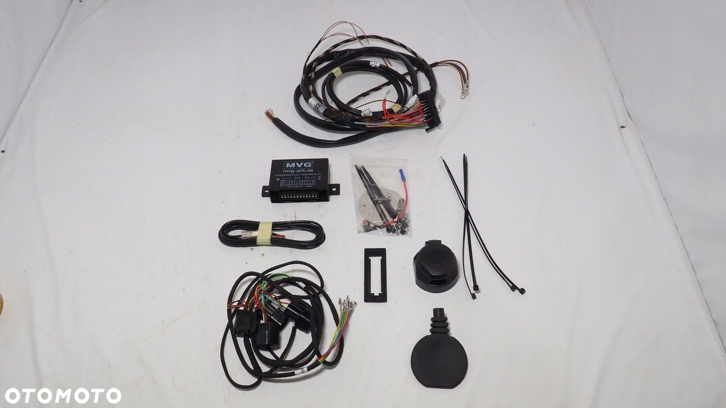 Hyundai Kona Electric instalacja moduł haka tył 9999Z-04021 9999Z-040314 - 2