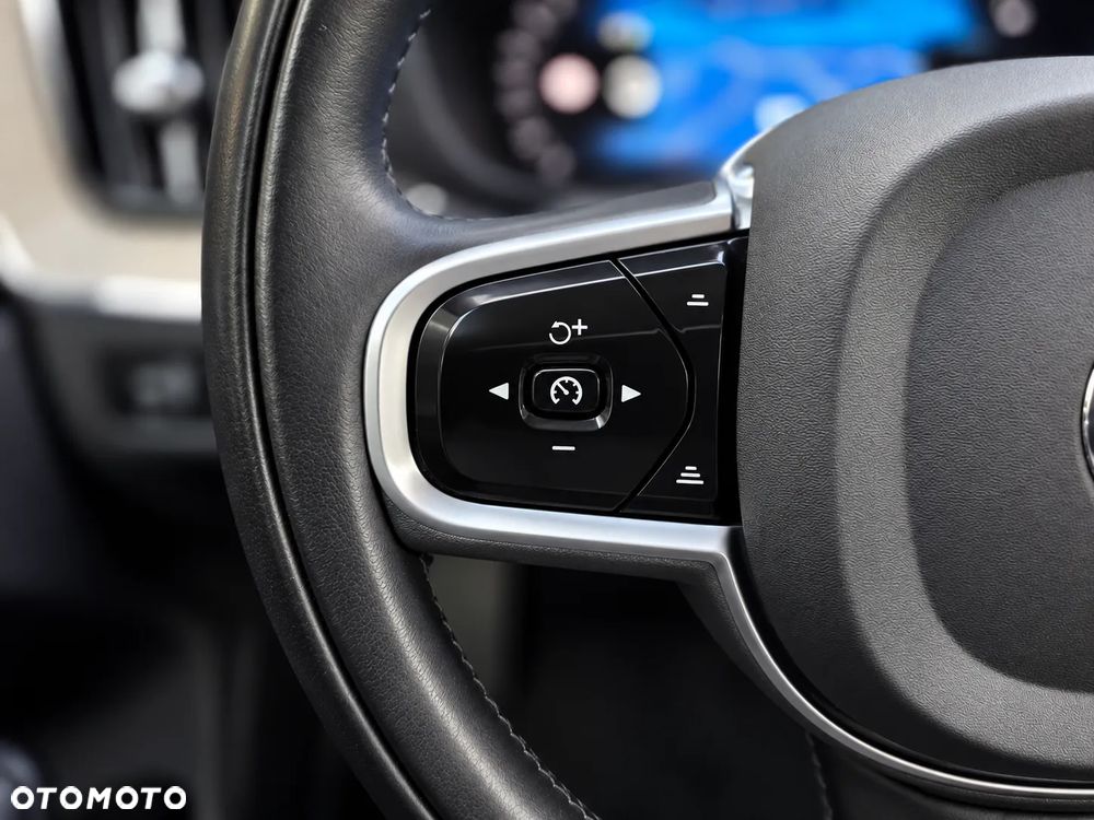 Volvo XC 60 B4 D Inscription - 26