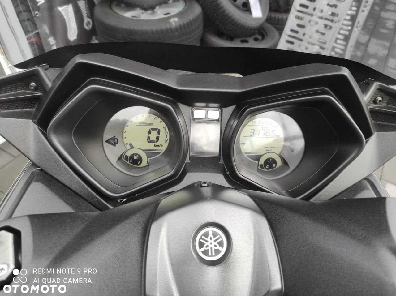 Yamaha X-max - 8