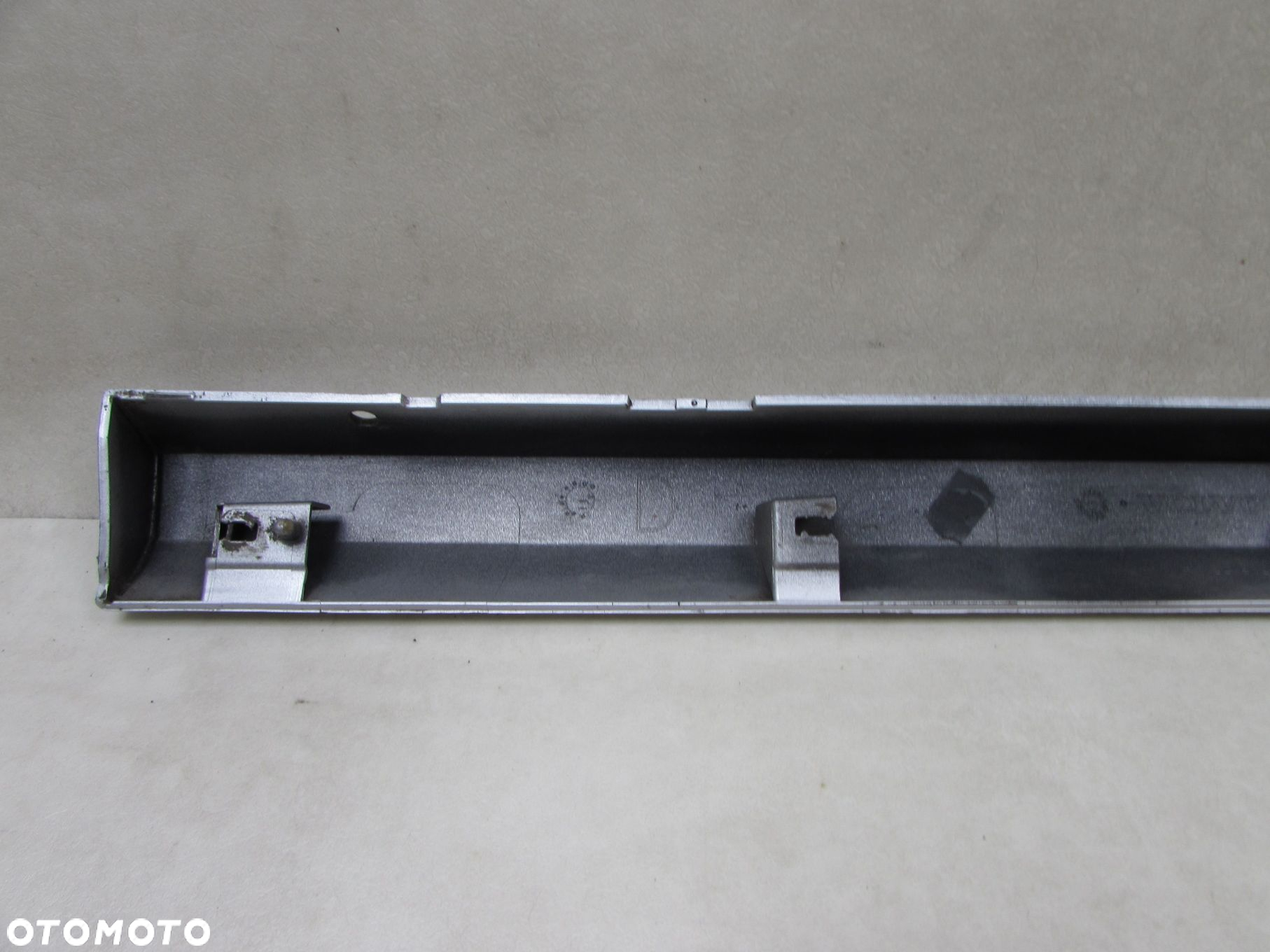 VOLVO S80 II V70 III LISTWA DOLNA DRZWI PRZOD PRAWA 711 30791066 - 8