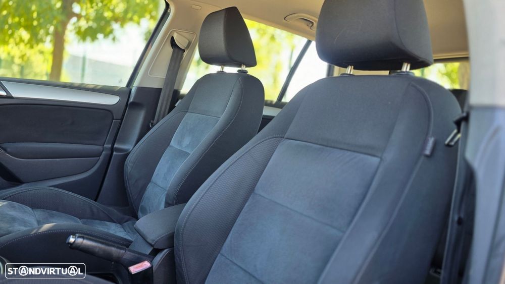VW Golf 1.6 TDi Confortline - 11