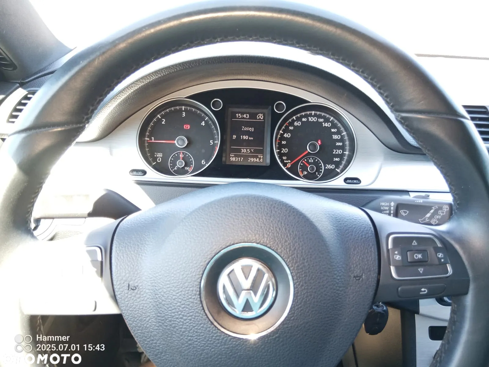 Volkswagen Passat - 12