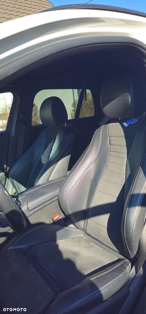 Mercedes-Benz Klasa E 220 d 9G-TRONIC AMG Line - 10