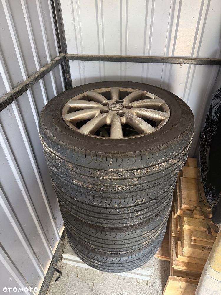 Volkswagen Sharan - 11