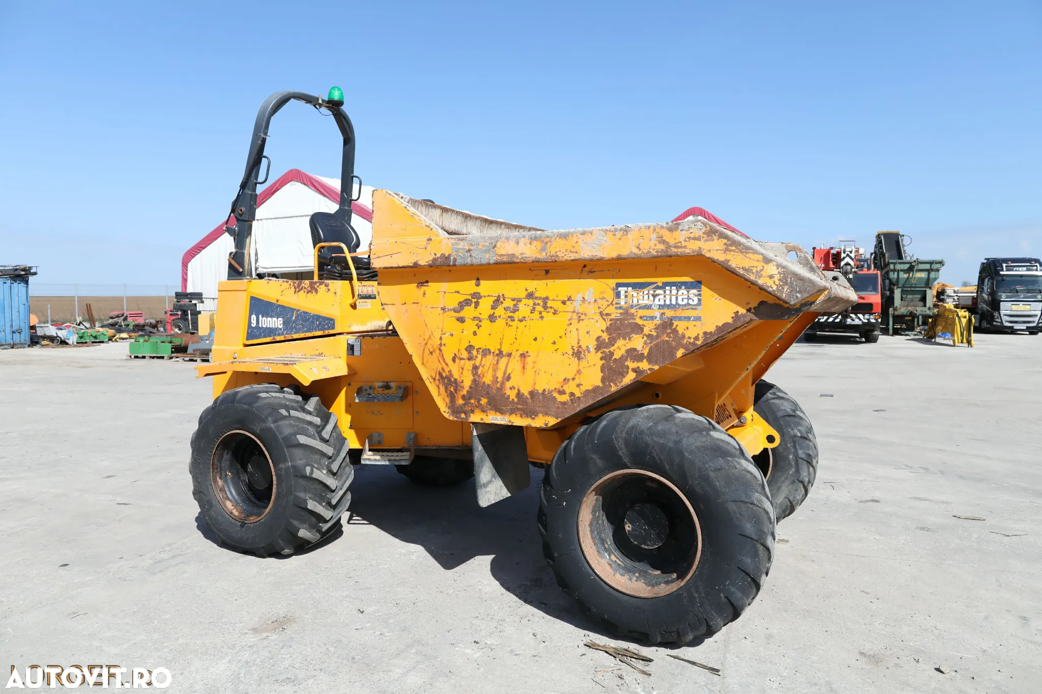 Thwaites Mach 2090 - 4