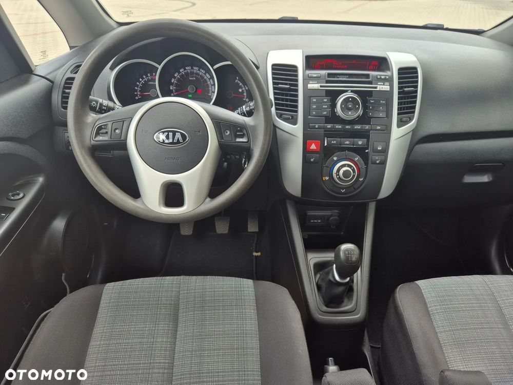 Kia Venga 1.6 Business Line - 24