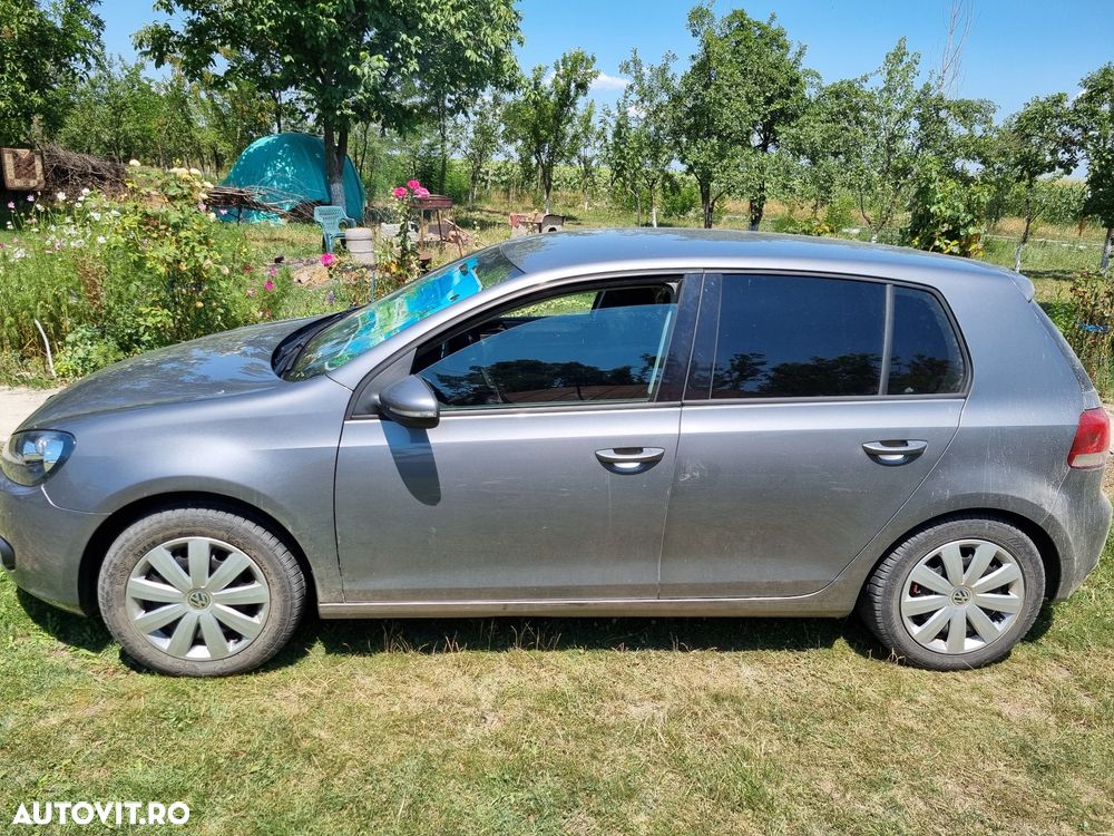 Volkswagen Golf - 11
