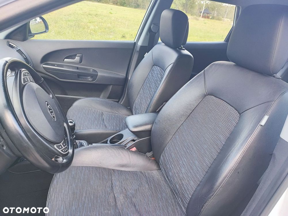 Kia Ceed Cee'd 1.6 Optimum + - 26